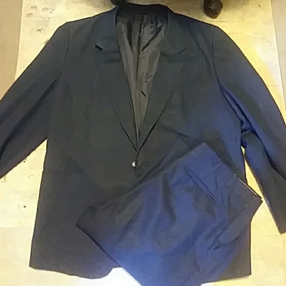 Two piece Italian Pin Stripe Suit Tailored no bran